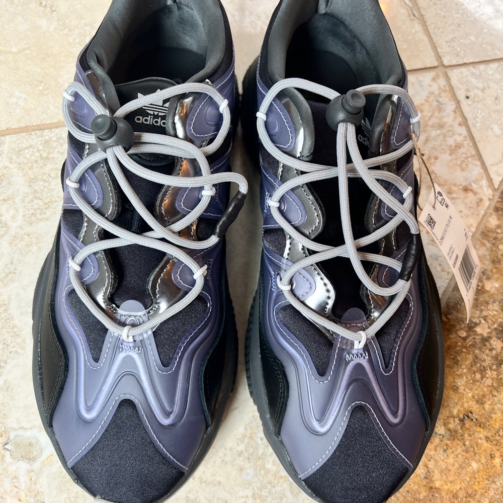 Adidas Ozweego Womens size 10.5
